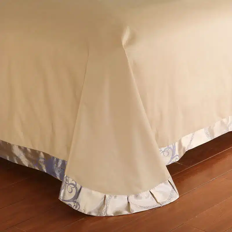 White Silver Color Jacquard Luxury Bedding sets 4/6 Pcs Queen/King size lace cotton Stain Bed set Bed linen Duvet cover pillow 20