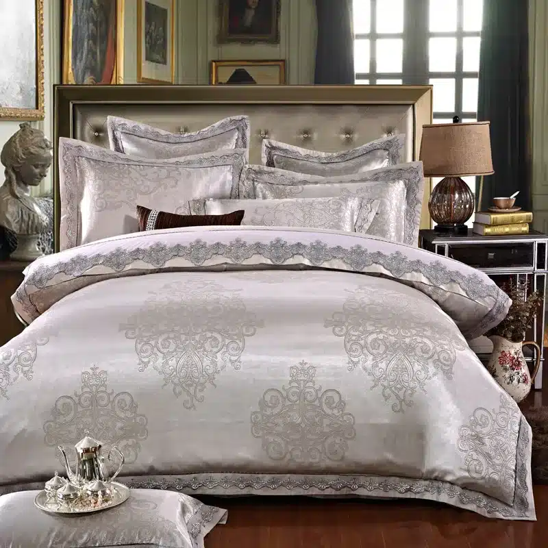 White Silver Color Jacquard Luxury Bedding sets 4/6 Pcs Queen/King size lace cotton Stain Bed set Bed linen Duvet cover pillow 21
