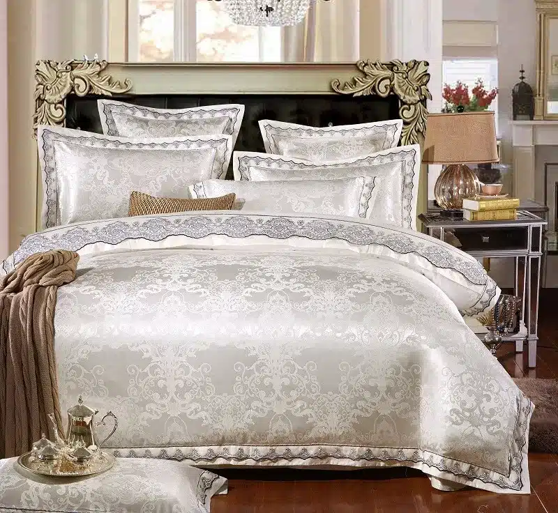 White Silver Color Jacquard Luxury Bedding sets 4/6 Pcs Queen/King size lace cotton Stain Bed set Bed linen Duvet cover pillow 26