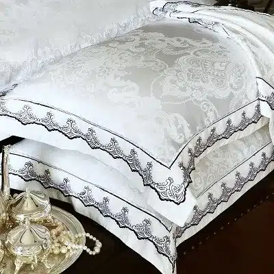 White Silver Color Jacquard Luxury Bedding sets 4/6 Pcs Queen/King size lace cotton Stain Bed set Bed linen Duvet cover pillow 27