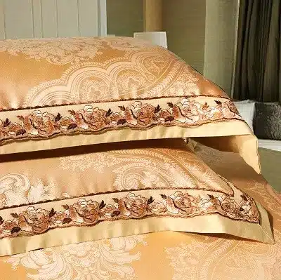 White Silver Color Jacquard Luxury Bedding sets 4/6 Pcs Queen/King size lace cotton Stain Bed set Bed linen Duvet cover pillow 63