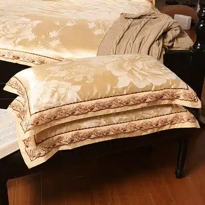 White Silver Color Jacquard Luxury Bedding sets 4/6 Pcs Queen/King size lace cotton Stain Bed set Bed linen Duvet cover pillow 123