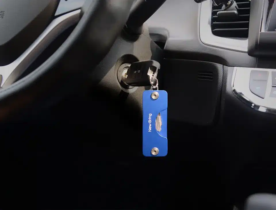 NewBring Aluminum Metallic EDC Key Wallets Men car Key Holder Smart Housekeeper New Design EDC Keys Organizer Keychain Bag Purse 4