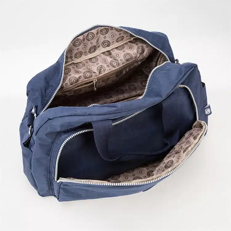 Men Waterproof Nylon Business Trip Short Travel Bags Women Organizer Duffel Tote Bag Ladies Solid Weekend Bag Luggage Package 17