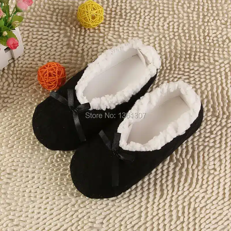 2017 New Warm Soft Sole Women Indoor Floor Slippers/Shoes White Black Wool Slippers Flannel Flat Home Slippers Color Plus Size30 16