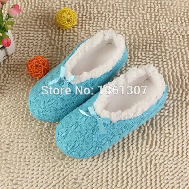 2017 New Warm Soft Sole Women Indoor Floor Slippers/Shoes White Black Wool Slippers Flannel Flat Home Slippers Color Plus Size30 17