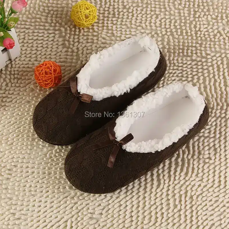 2017 New Warm Soft Sole Women Indoor Floor Slippers/Shoes White Black Wool Slippers Flannel Flat Home Slippers Color Plus Size30 18