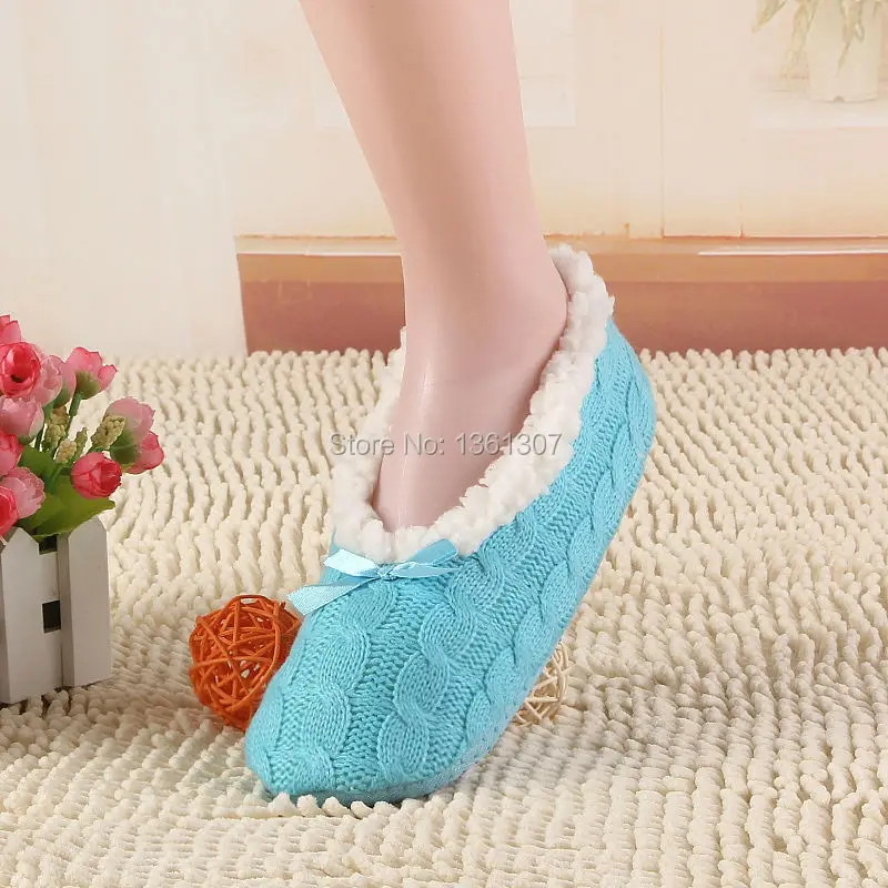 2017 New Warm Soft Sole Women Indoor Floor Slippers/Shoes White Black Wool Slippers Flannel Flat Home Slippers Color Plus Size30 22