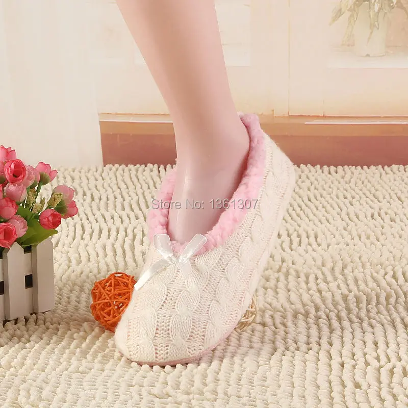 2017 New Warm Soft Sole Women Indoor Floor Slippers/Shoes White Black Wool Slippers Flannel Flat Home Slippers Color Plus Size30 25