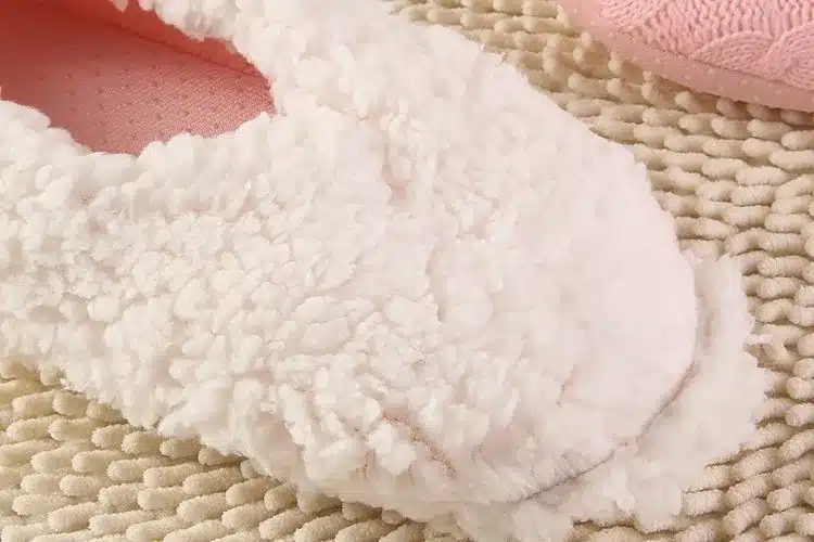 2017 New Warm Soft Sole Women Indoor Floor Slippers/Shoes White Black Wool Slippers Flannel Flat Home Slippers Color Plus Size30 28
