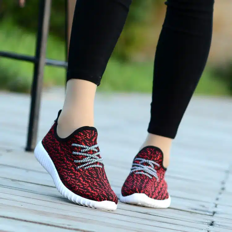 Hot sales Despicable Me Graffiti Casual Shoes Men Cartoon Character Couple Shoe Cute Minion Canvas Shoes No logo 36