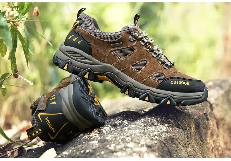 Men Breathable Outdoor Shoes 2017 New Breathable Men Casual Shoes Leather Ankle shoes Plus size 38-45 Outdoor adventure shoes 14