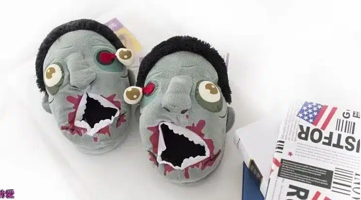 Free Shipping 1Pair Plush Zombie Slippers / Ravenous Zombie Warm Slippers ctx11 Home Halloween funny shoes gift 14