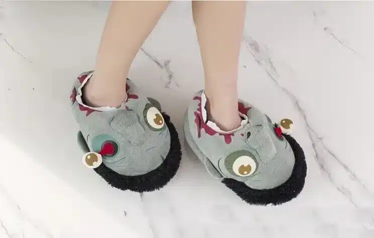 Free Shipping 1Pair Plush Zombie Slippers / Ravenous Zombie Warm Slippers ctx11 Home Halloween funny shoes gift 16