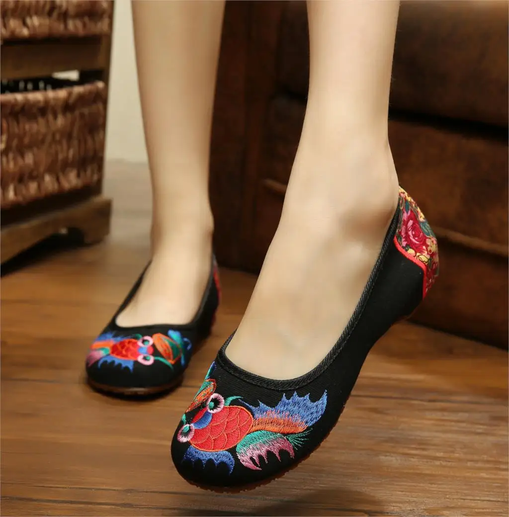 Vintage Women Flats Old Peking Shoes Chinese Flower Embroidery Comfortable Soft Canvas Dance Ballet Shoes Plus Size 41 2