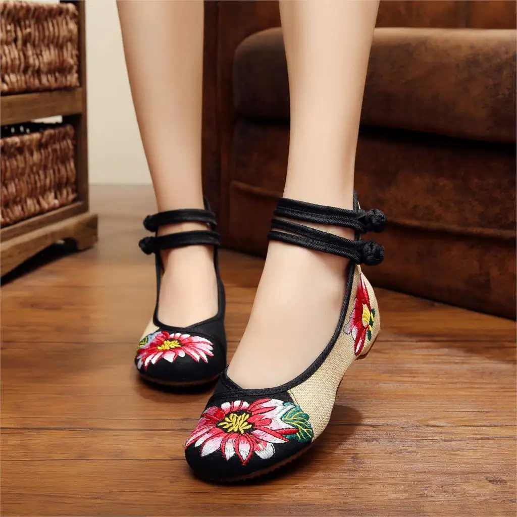 Vintage Women Flats Old Peking Shoes Chinese Flower Embroidery Comfortable Soft Canvas Dance Ballet Shoes Plus Size 41 4