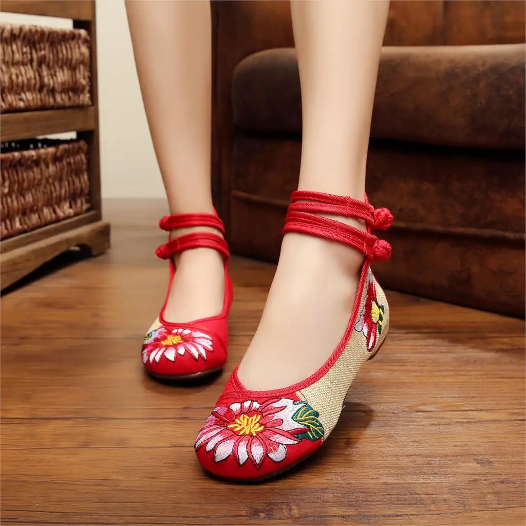 Vintage Women Flats Old Peking Shoes Chinese Flower Embroidery Comfortable Soft Canvas Dance Ballet Shoes Plus Size 41 5