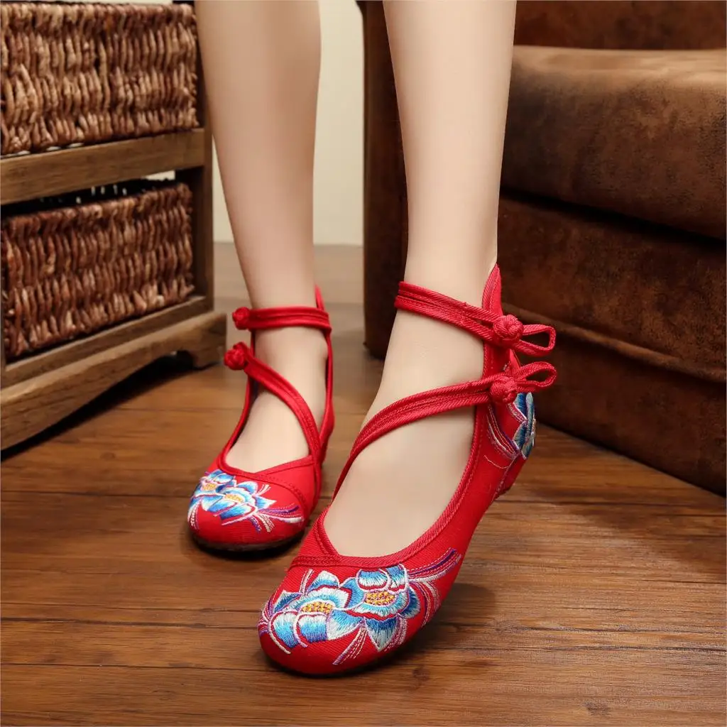 Vintage Women Flats Old Peking Shoes Chinese Flower Embroidery Comfortable Soft Canvas Dance Ballet Shoes Plus Size 41 26