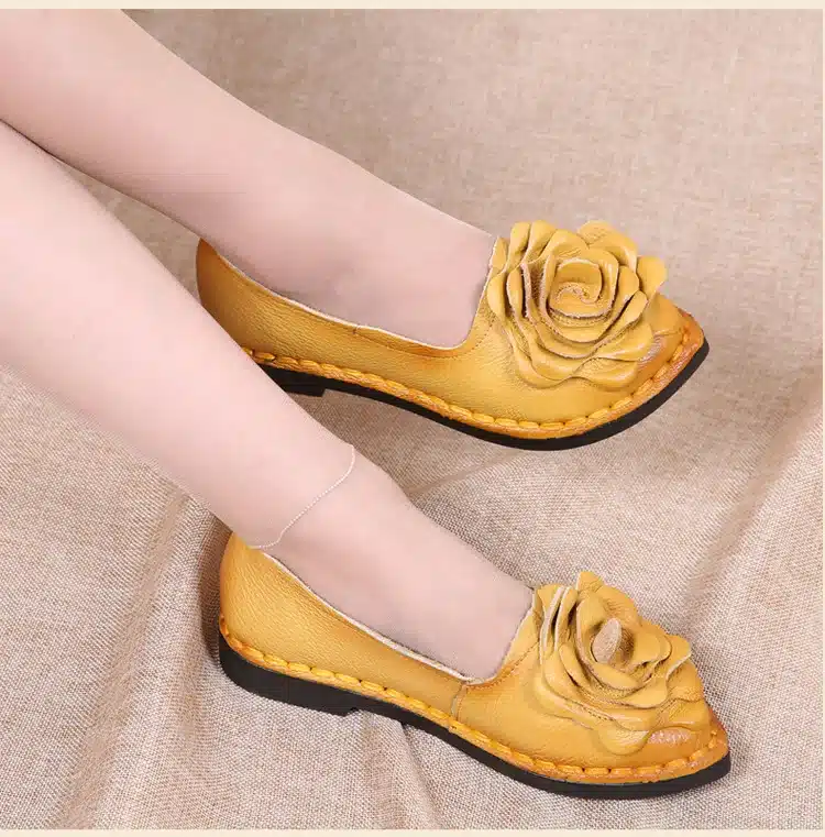 2017 New Vintage Handmade Folk Style Women Flats Casual Shoes Genuine Leather Lady Soft Bottom Shoes for Mother Fashion Loafers 22