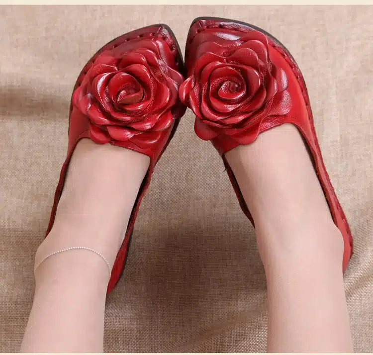 2017 New Vintage Handmade Folk Style Women Flats Casual Shoes Genuine Leather Lady Soft Bottom Shoes for Mother Fashion Loafers 26