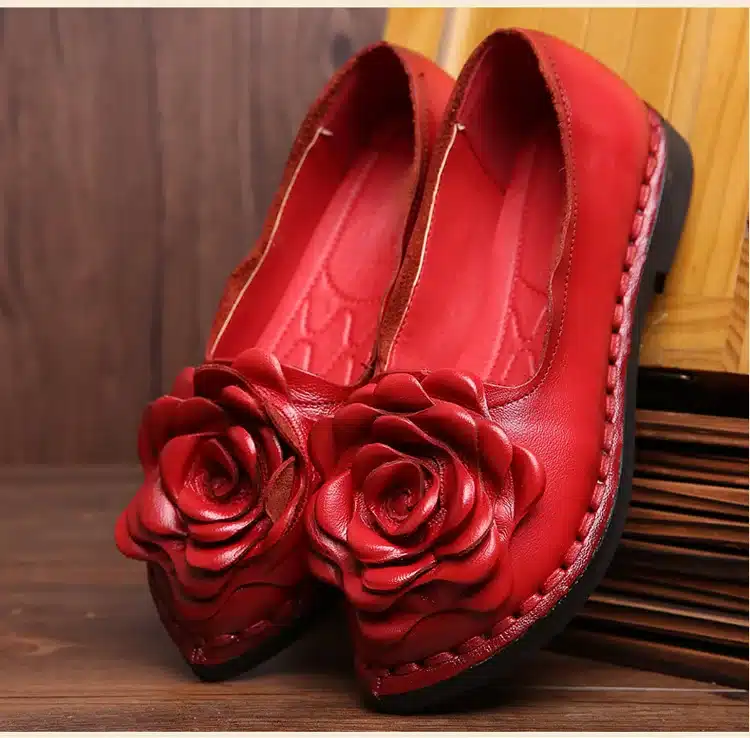 2017 New Vintage Handmade Folk Style Women Flats Casual Shoes Genuine Leather Lady Soft Bottom Shoes for Mother Fashion Loafers 37