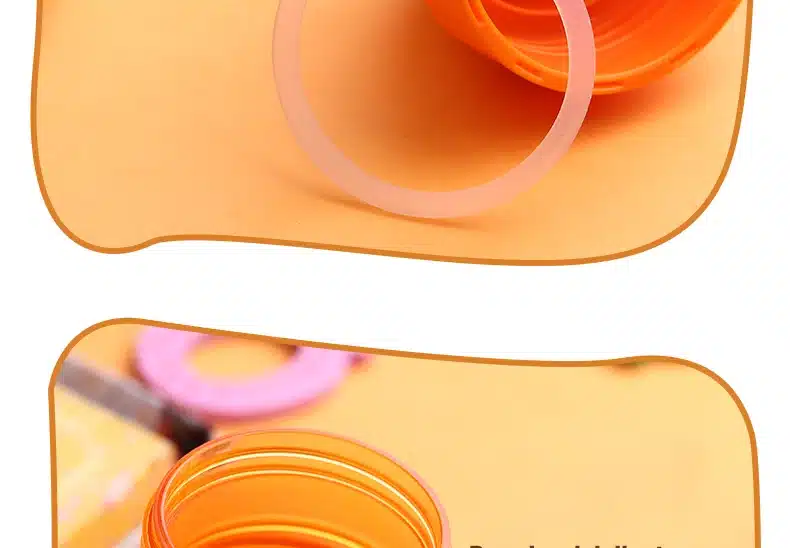 Baby Feeding water bottle Portable no spill Cup My plastic bottle Children`s small kettle with straw Food Grade Slide cover copo 22