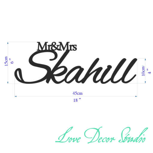 must dekoratiivne silt tekstiga Mr & Mrs Skahill