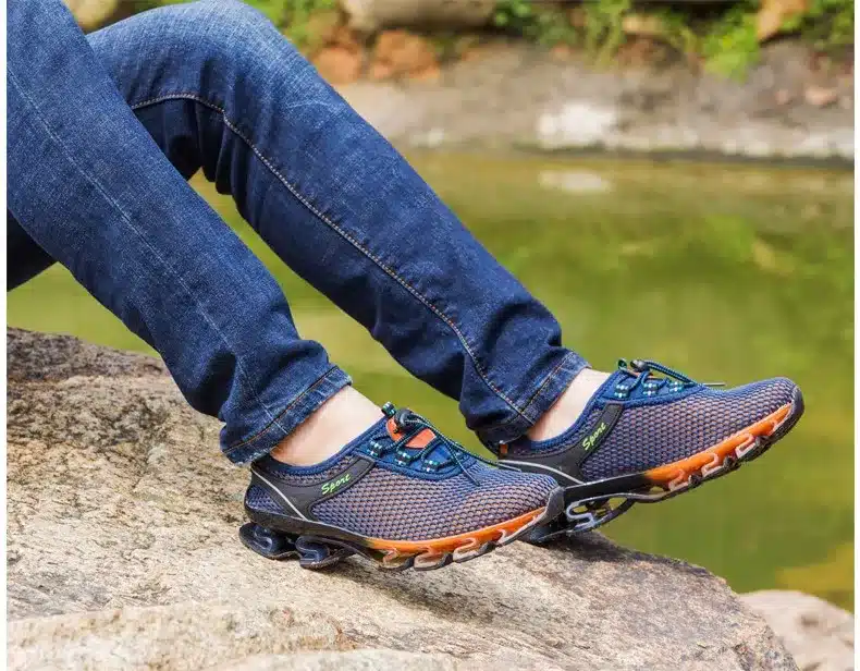 Super Cool breathable running shoes men sneakers bounce summer outdoor sport shoes Professional Training shoes plus size 33