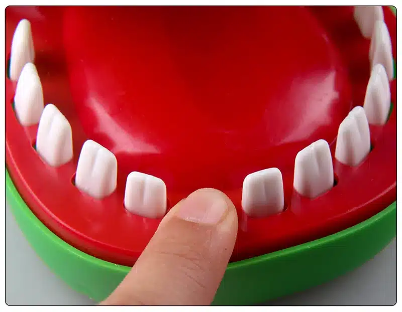 Gags Practical Jokes toy Crocodile dentist parent-child funny game Family interactive toy Gifts For boy girl Kids children 18