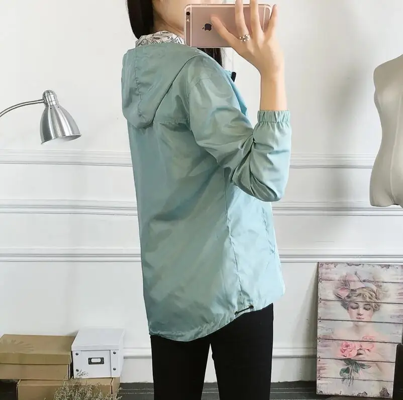2017 Autumn Women Bomber Basic Jacket Pocket Zipper Hoodies Women Two Side Wear Cartoon Print Outwear Loose Coat 16