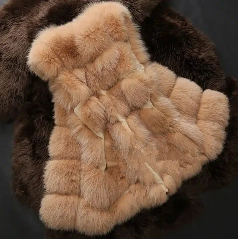 2017 Winter Warm Luxury Fur Vest for Women Faux Fur Coat Vests Women's Coats Jacket High Quality Furry Coat 39