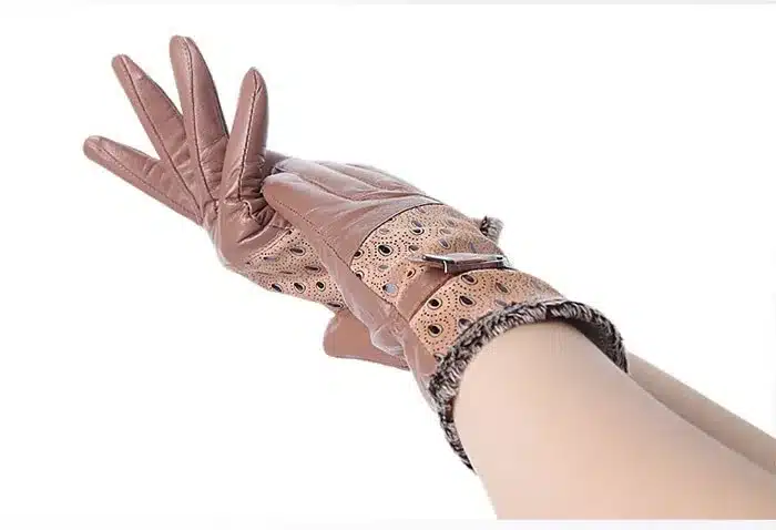 Women's Winter Gloves Fashion Warm Thicken Dot Pattern Peacock Genuine Leather Gloves High quality Mittens 15