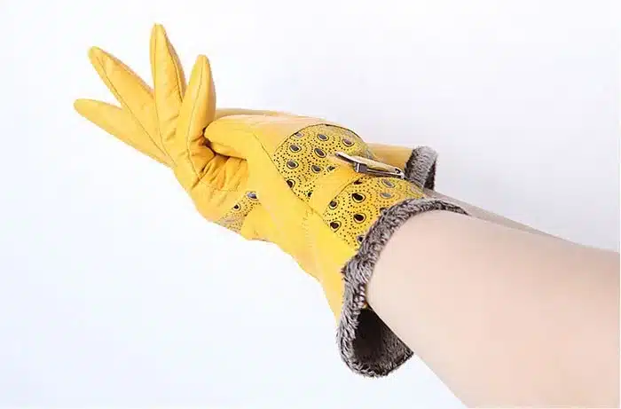 Women's Winter Gloves Fashion Warm Thicken Dot Pattern Peacock Genuine Leather Gloves High quality Mittens 20