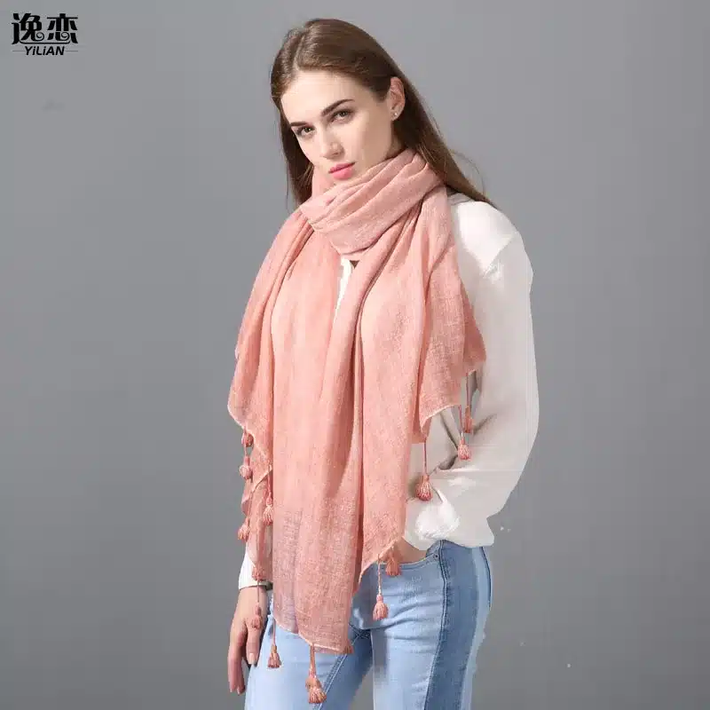 YI LIAN Brand New Women Personality Fashion Scarf Winter Section Of The Soviet Style Street Design Pashmina With Tassels SF972 4