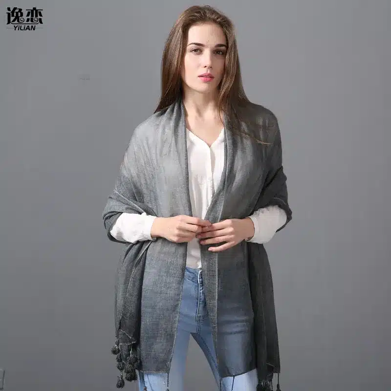 YI LIAN Brand New Women Personality Fashion Scarf Winter Section Of The Soviet Style Street Design Pashmina With Tassels SF972 7