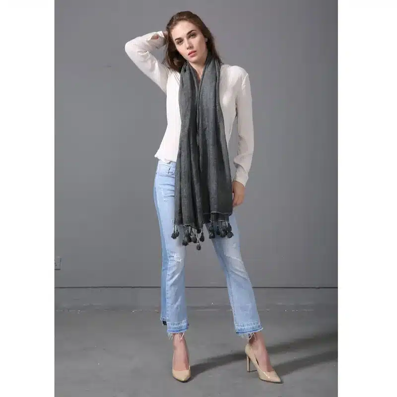 YI LIAN Brand New Women Personality Fashion Scarf Winter Section Of The Soviet Style Street Design Pashmina With Tassels SF972 8