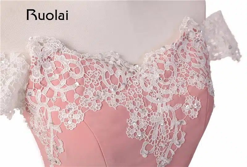 2017 Hot Sale Custom Made Pink Lace Appliques Off the Shoulder Long Mermaid Bridesmaid Dresses Maid Of Honor For Wedding Party 15
