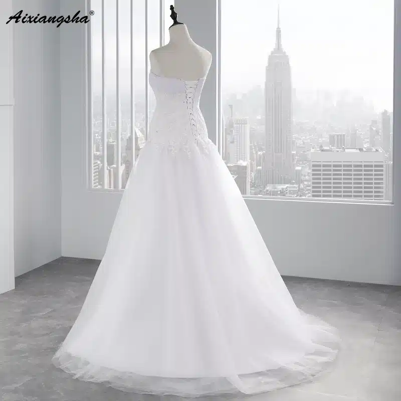 Hot Sale Cheap mermaid wedding dress 2017 Strapless Tulle Sweetheart applique Lace wedding gowns sequins beach vestido de noiva 3