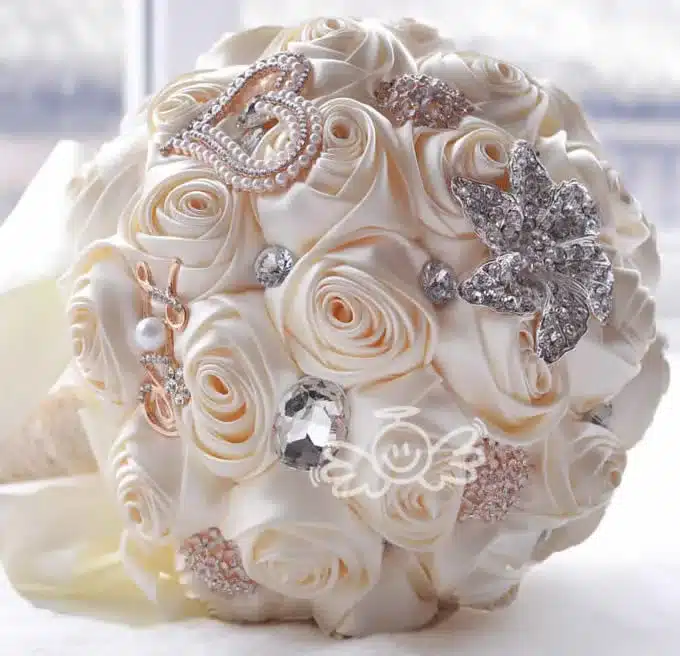 Kyunovia In stock Stunning Wedding flowers White Bridesmaid Bridal Bouquets artificial Rose Wedding Bouquet FW139 11