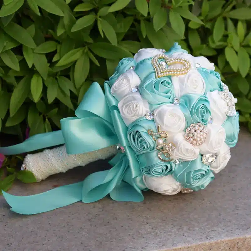 Kyunovia In stock Stunning Wedding flowers White Bridesmaid Bridal Bouquets artificial Rose Wedding Bouquet FW139 25
