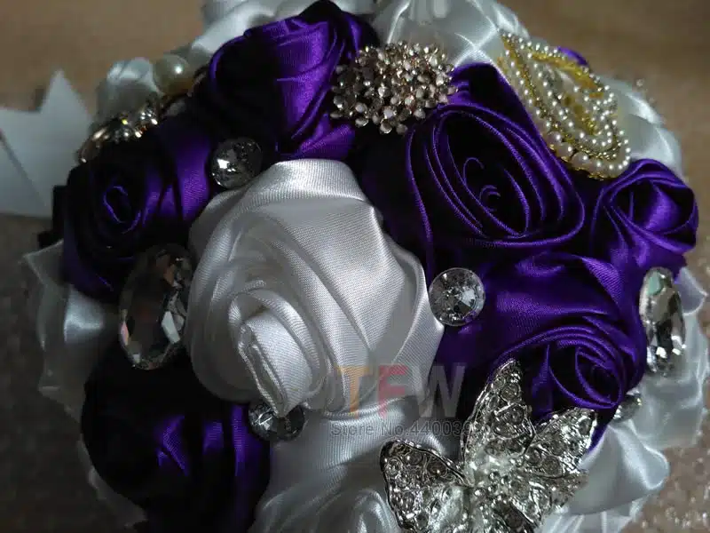 Kyunovia In stock Stunning Wedding flowers White Bridesmaid Bridal Bouquets artificial Rose Wedding Bouquet FW139 29