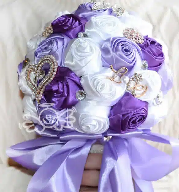 Kyunovia In stock Stunning Wedding flowers White Bridesmaid Bridal Bouquets artificial Rose Wedding Bouquet FW139 32