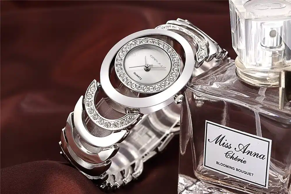 Luxury Brand CRRJU Quartz Watch Women Gold Steel Bracelet Watch 30M waterproof Rhinestone Ladies Dress Watch relogio feminino 19