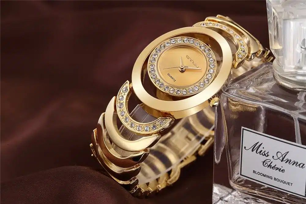Luxury Brand CRRJU Quartz Watch Women Gold Steel Bracelet Watch 30M waterproof Rhinestone Ladies Dress Watch relogio feminino 20