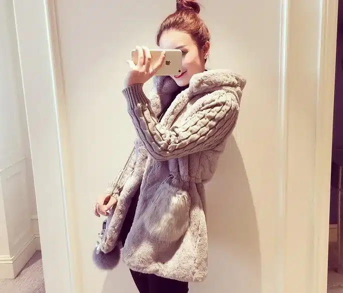 2017 Autumn Winter Women Cloth Cotton Blend Coat Slim Fashion Knit Stitching Plush Thickened with Hat Cute Girl Coats Jackets 16