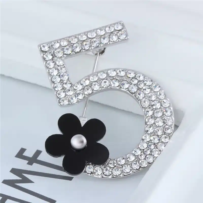 2016 New Brand Brooches Letter 5 Full Crystal Rhinestone Brooch Pins For Women Party Flower Number Brooches Jewelry (AS860023) 12