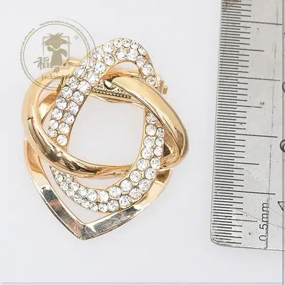 2017Dual purpose scarf accessories jewelry plated alloy twine scarf clip brooch for scarf rhinestone brooch 9