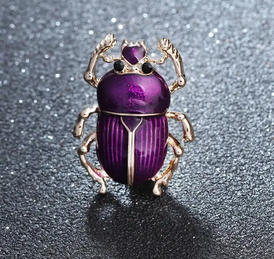MloveAcc Vintage Jewelry Beetle Brooches for Women Kids Enamel Green Fleur De Lis Animal Insects Brooch For Jewelry Hijab Pins 20