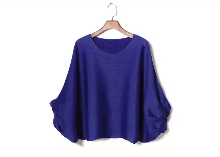Changpleat Plus Size women's T-shirts Miyake Pleated Fashion loose beautiful bat sleeve Solid O-neck female T-shirt Casual Black 21