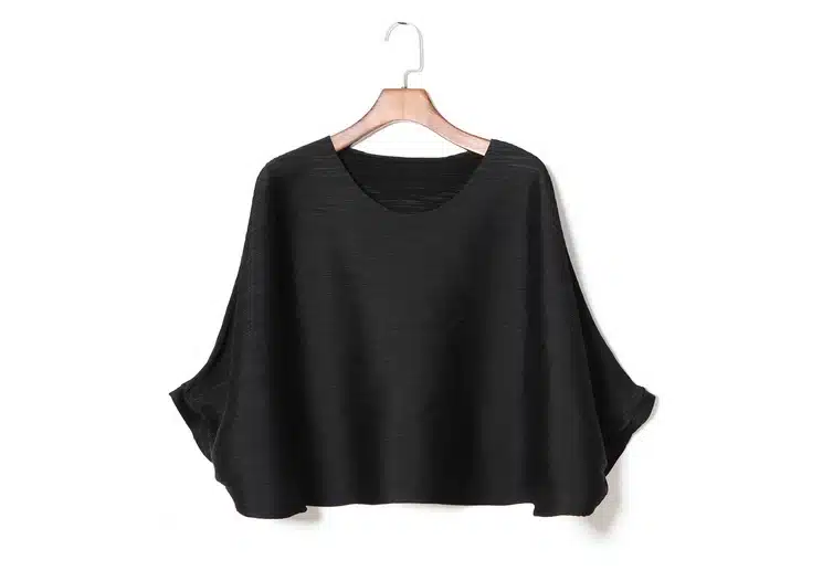 Changpleat Plus Size women's T-shirts Miyake Pleated Fashion loose beautiful bat sleeve Solid O-neck female T-shirt Casual Black 22